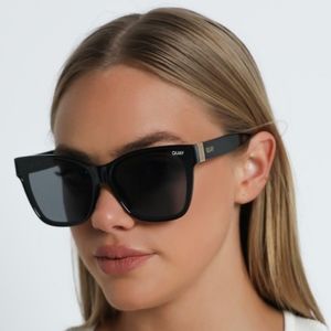 Quay Australia After Party sunglasses in black/smoke